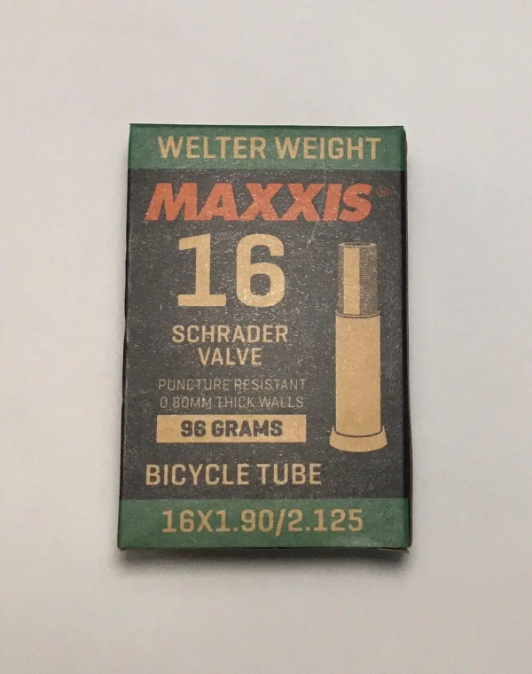 Камера Maxxis Welter Weight 16х1.90/2.125, ніпель – LSV