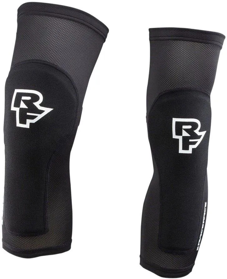 Защита колена RaceFace Charge Knee Stealth